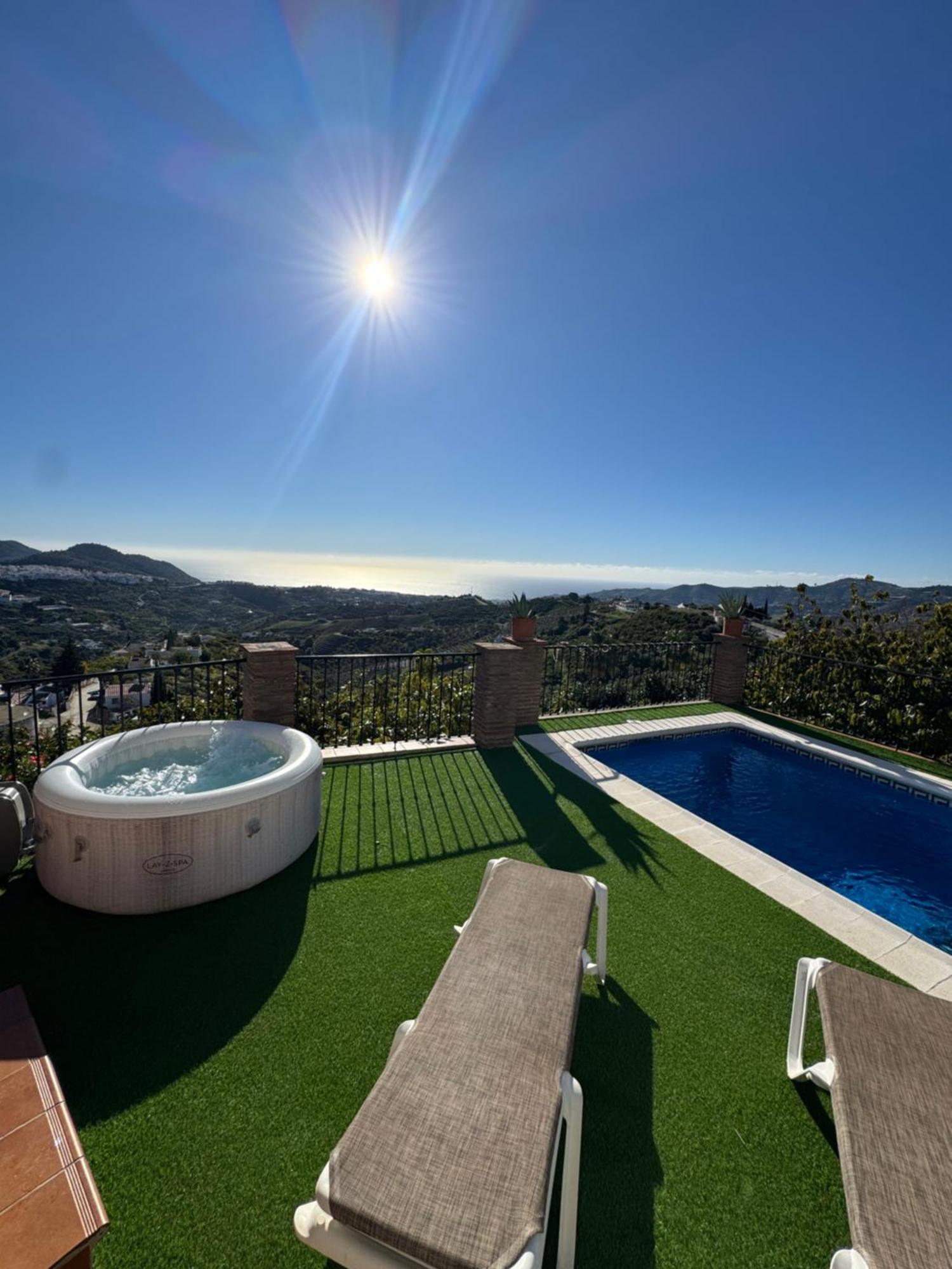 Villa En Frigiliana Con Piscina, Jacuzzi Y Espectaculares Vistas Экстерьер фото
